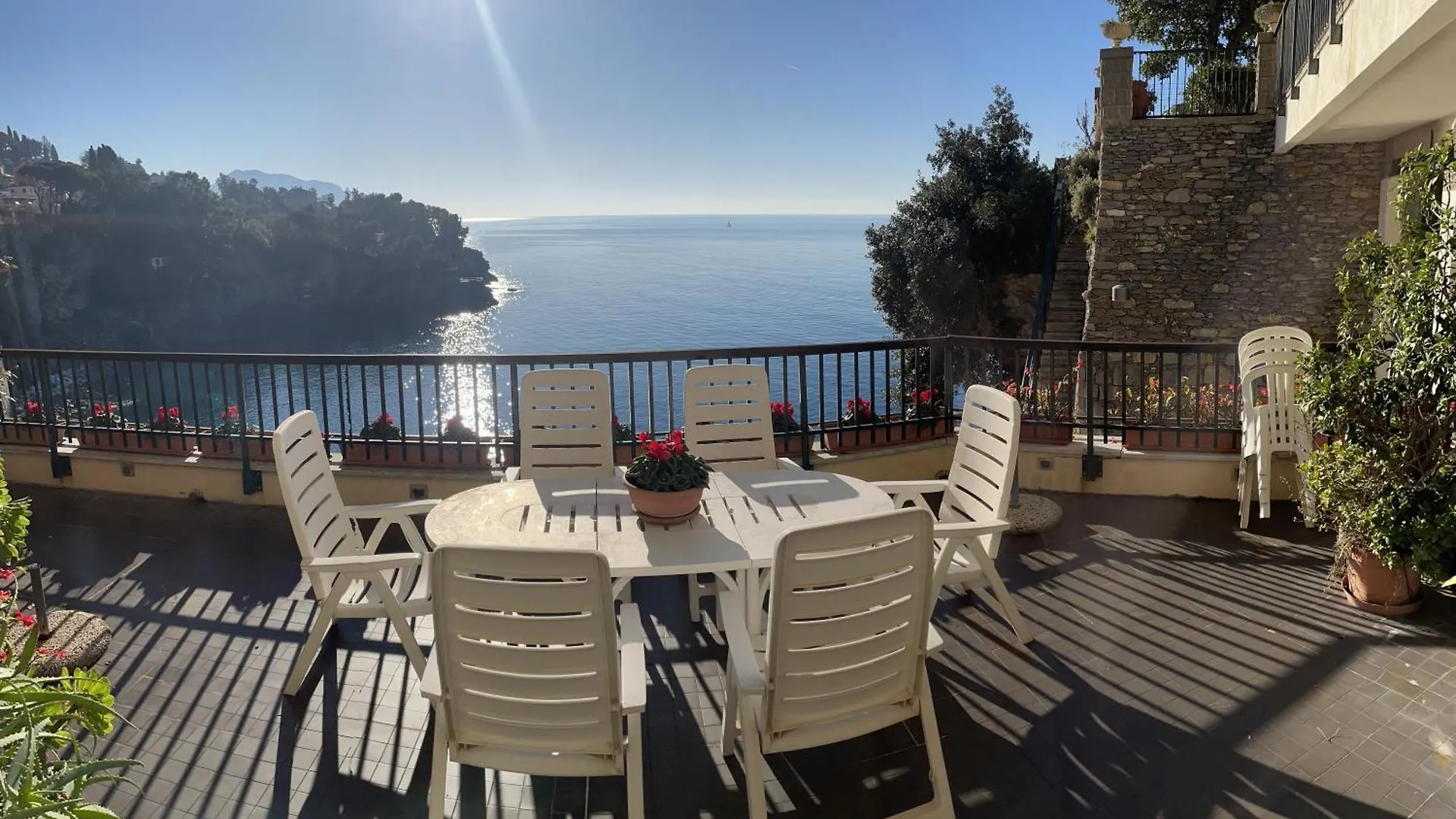 La Casa Di Samantha A Villa Regina A Picco Sul Mare Con Piscina Pieve Ligure